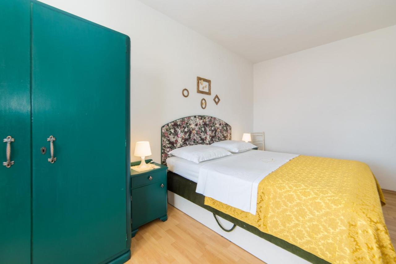Apartmani Kala Podgora Ngoại thất bức ảnh