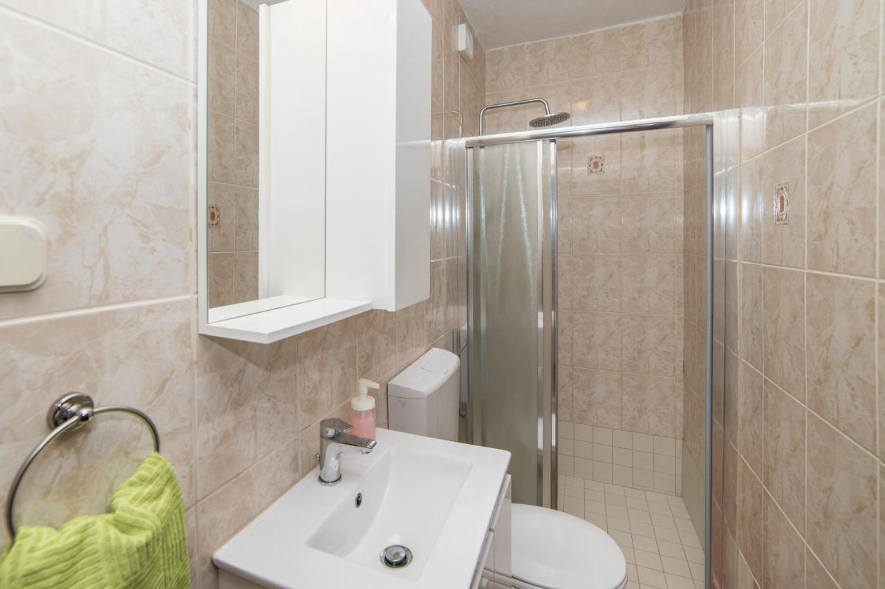 Apartmani Kala Podgora Ngoại thất bức ảnh